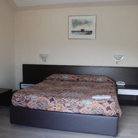 Hotel Olivi Salò Kültér fotó