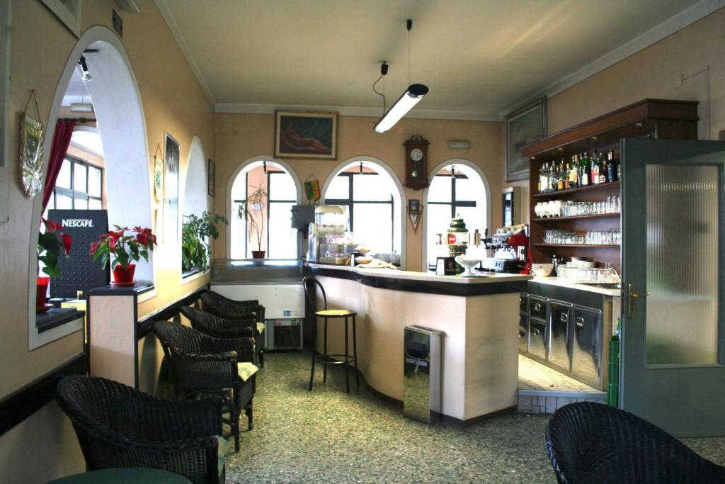 Hotel Olivi Salò Szoba fotó