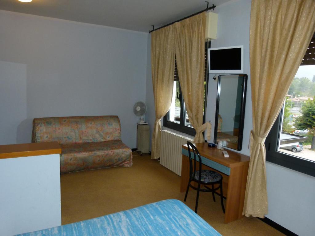 Hotel Olivi Salò Kültér fotó