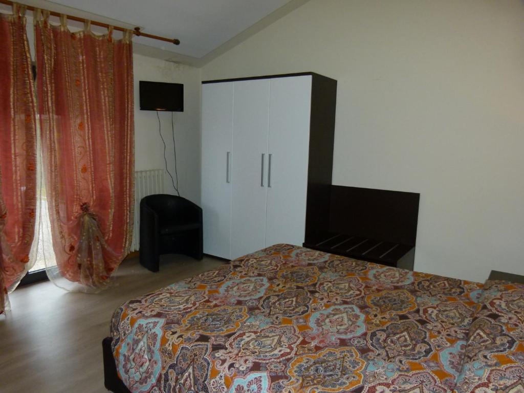 Hotel Olivi Salò Kültér fotó
