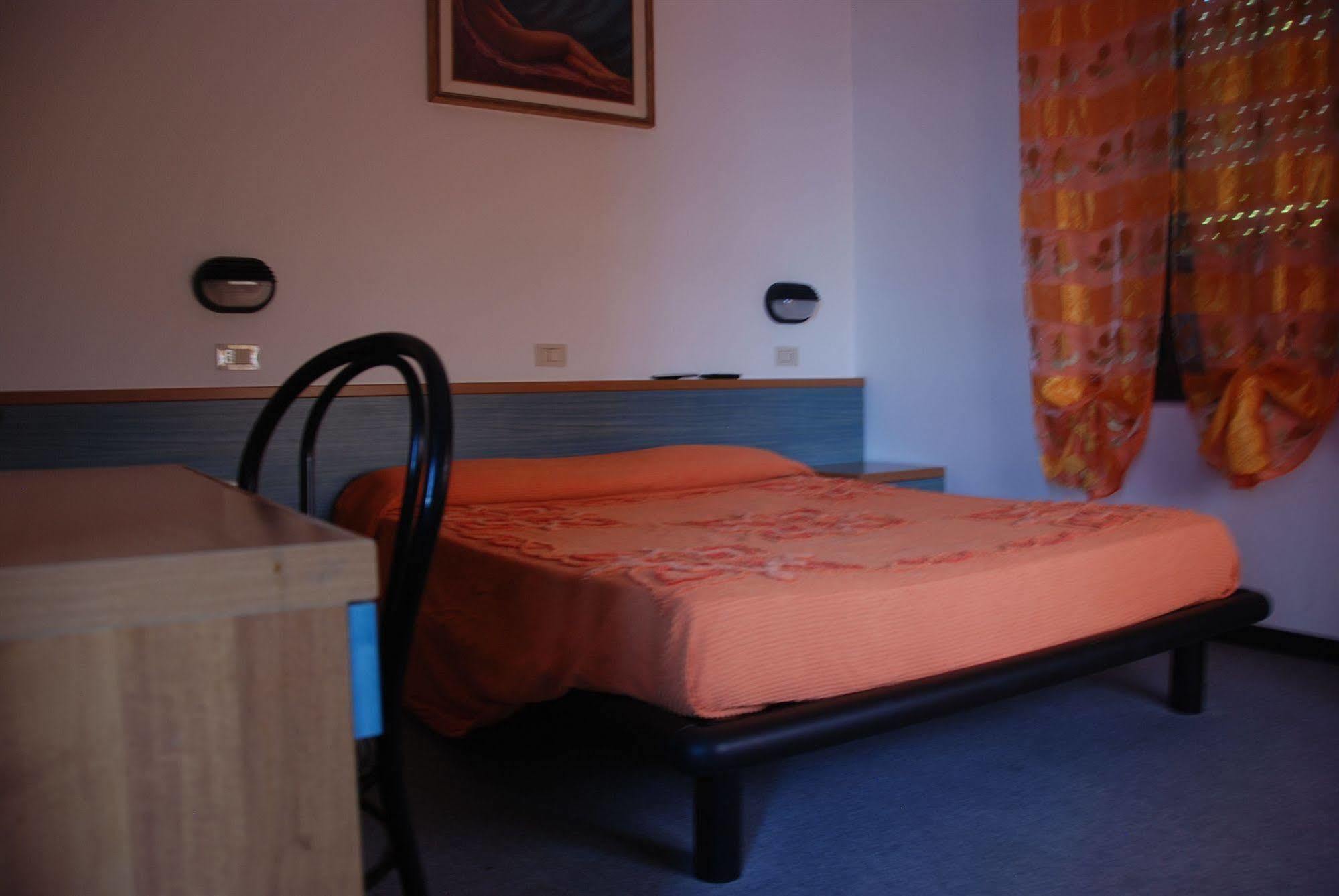 Hotel Olivi Salò Kültér fotó